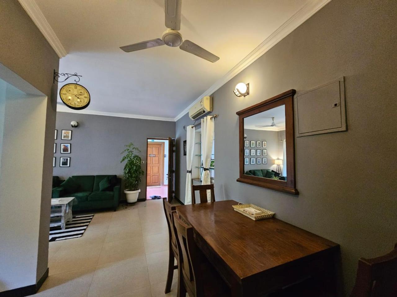 Ferienwohnung B&F Kensington Square Siolim Exterior foto