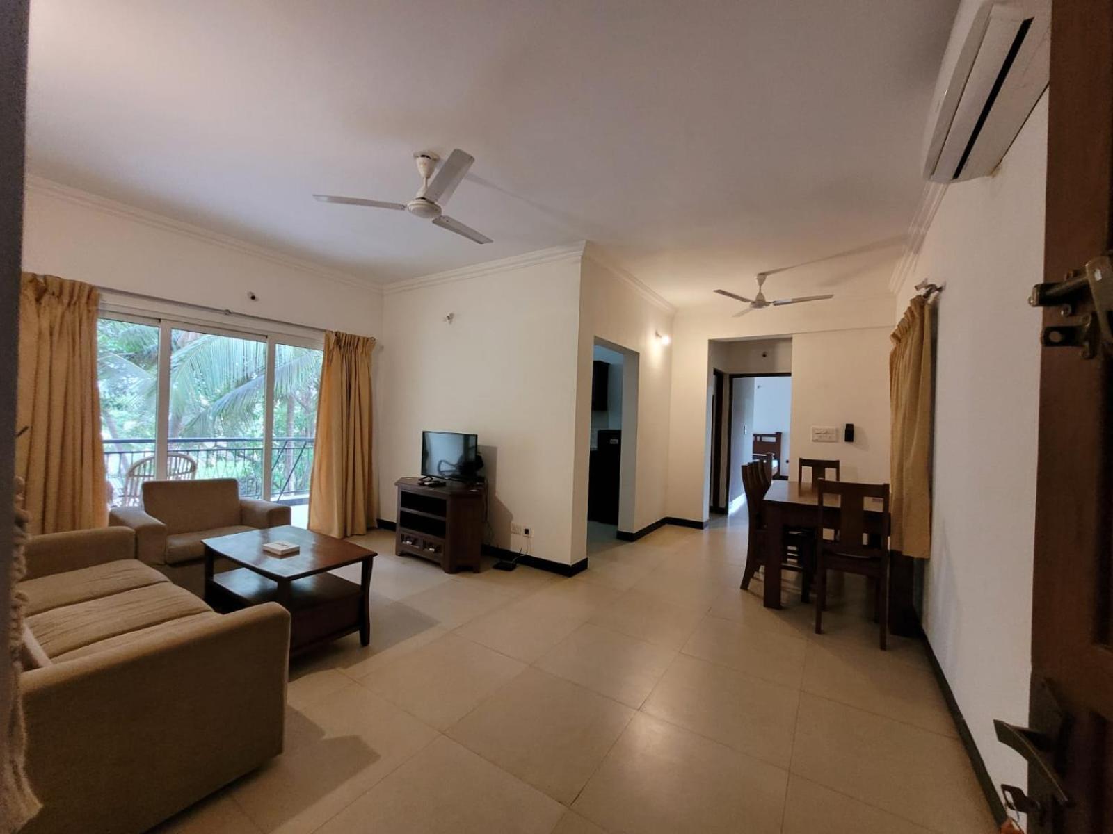 Ferienwohnung B&F Kensington Square Siolim Exterior foto